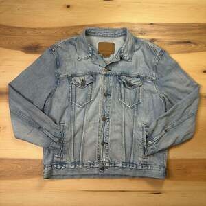 AMERICAN EAGLE Denim Trucker Jacket Men’s Size XL
